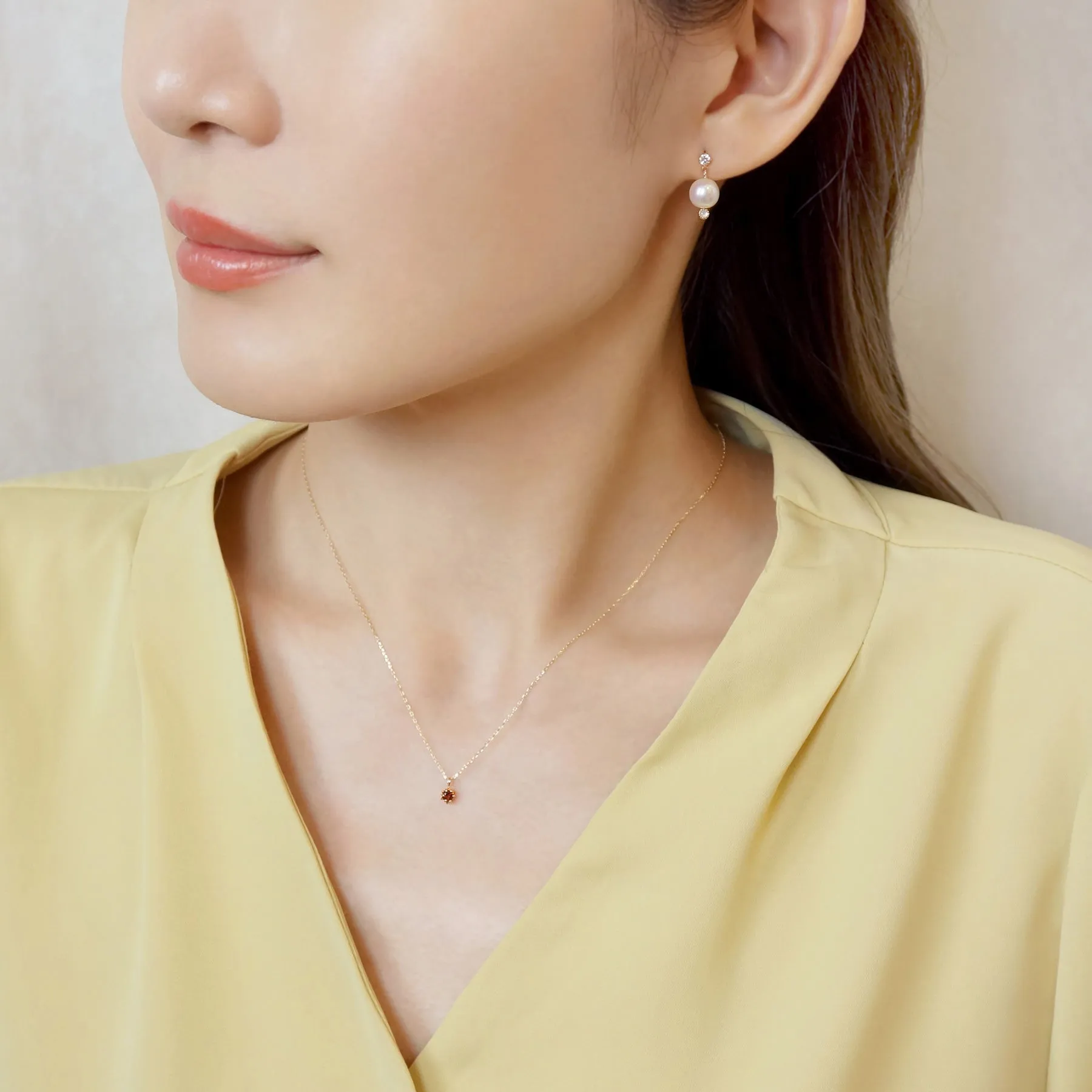 10K Yellow Gold Garnet Starlet Birthstone Necklace
