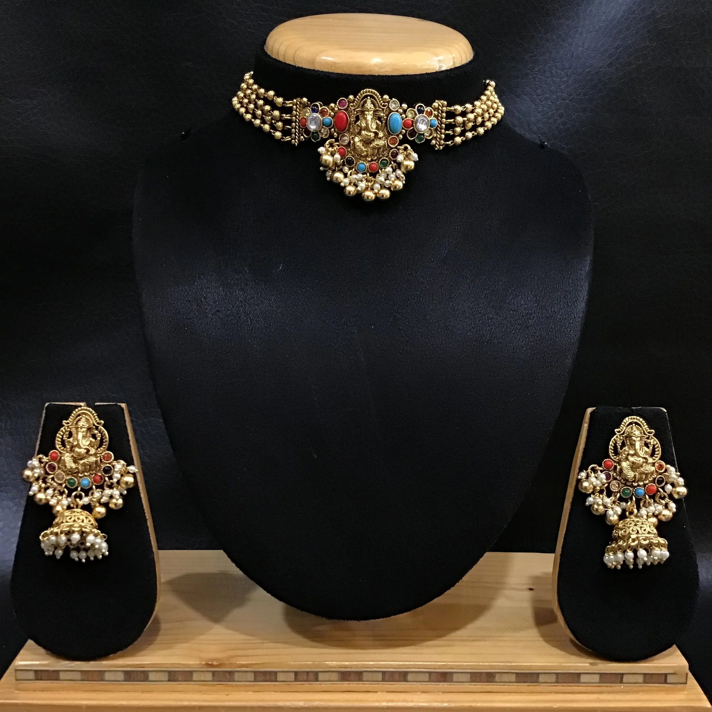 Temple Choker Set 1543-28