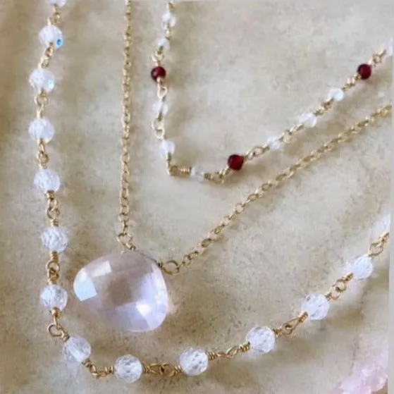 Tiny Moonstone Beads Necklace with Garnet